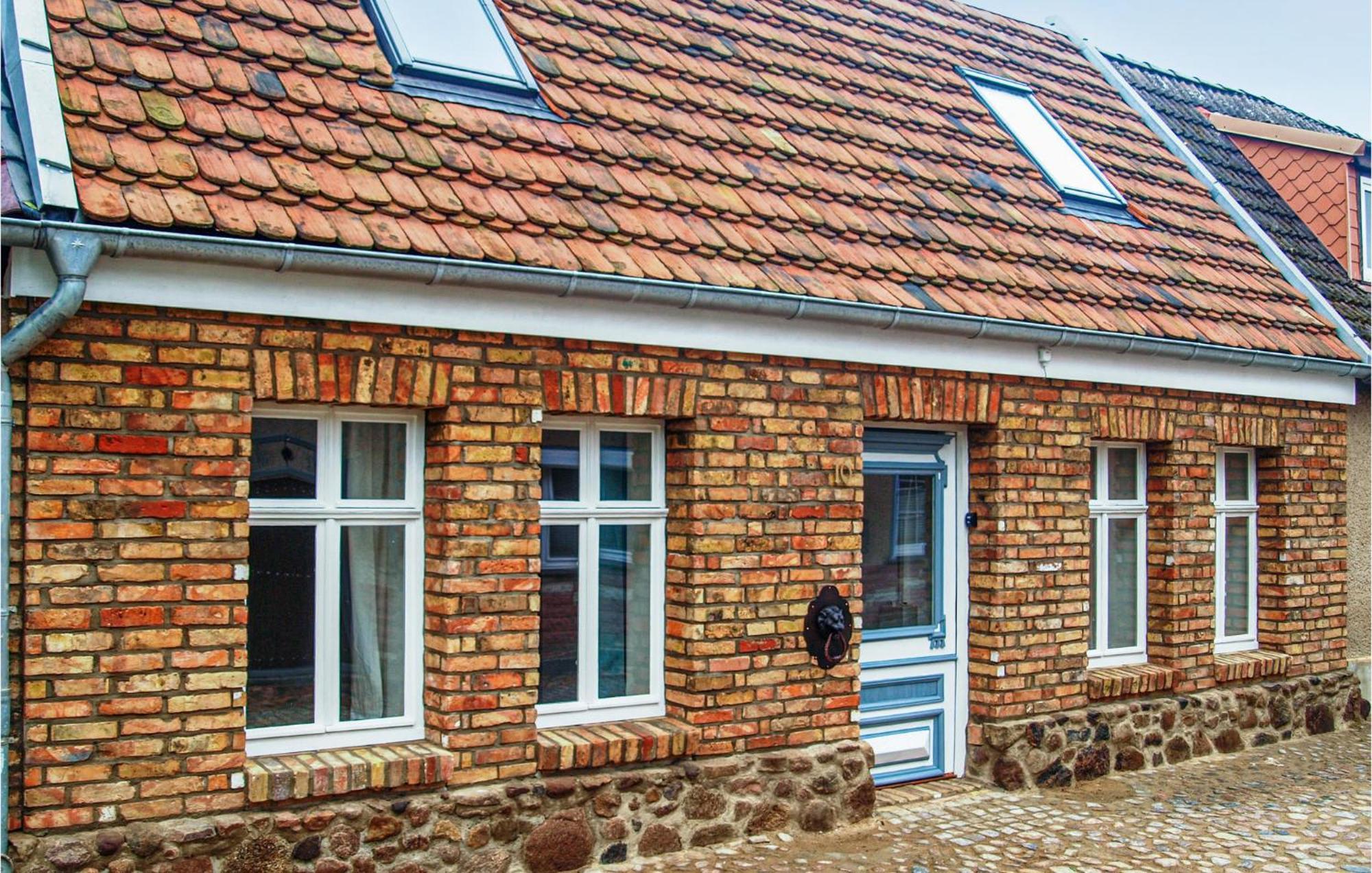 Awesome Home In Buetzow With Wifi Luaran gambar